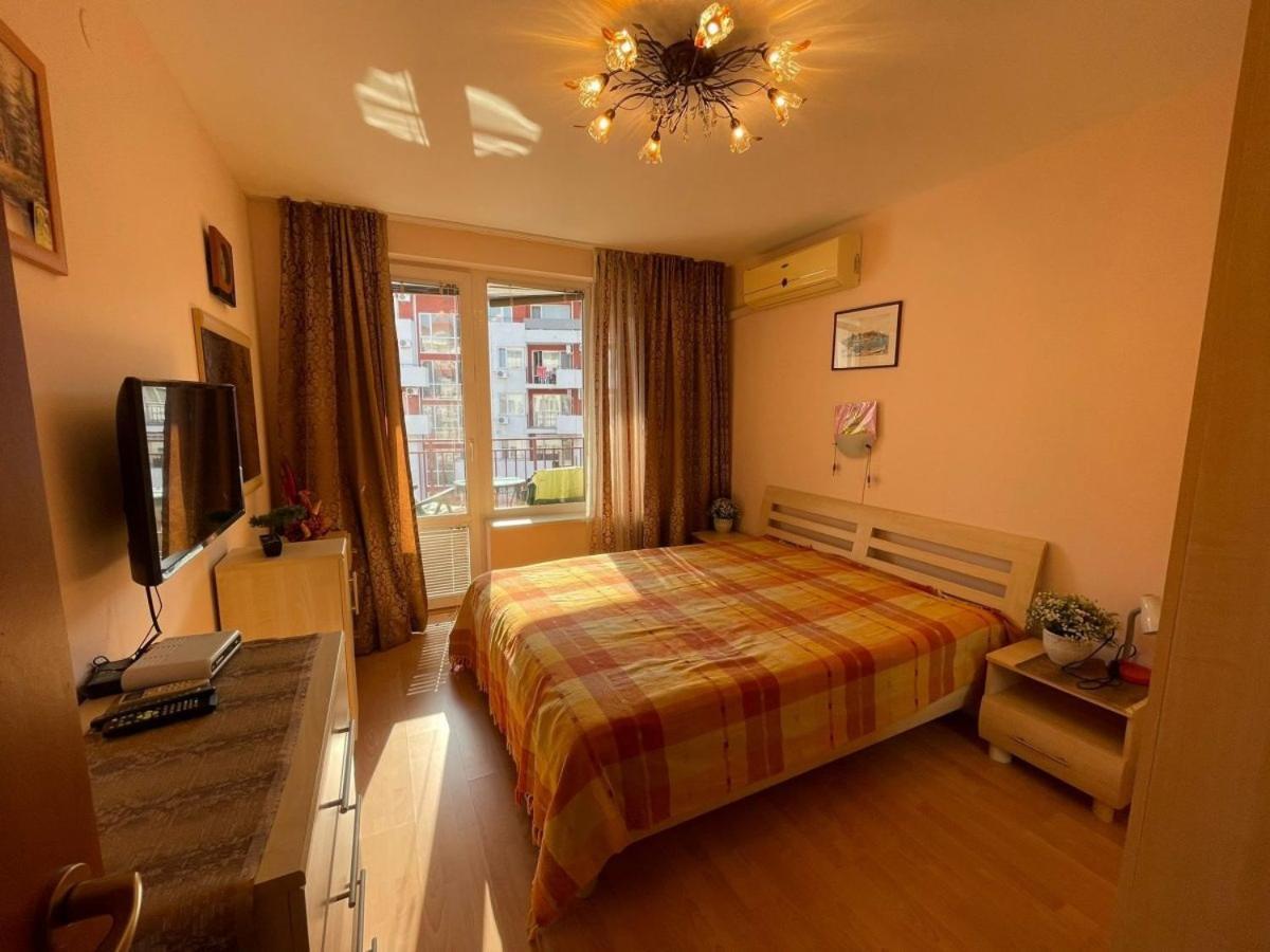 Panorama Marina Fort Beach - Premium Apartments Sea Viev Свети Влас Стая снимка